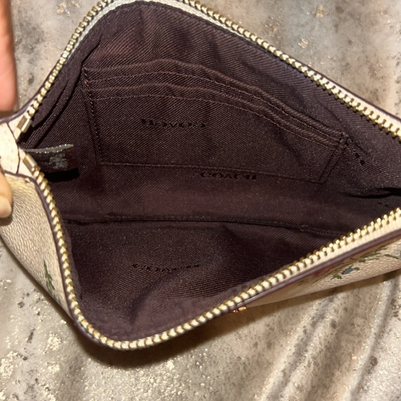 Coach Zip Pouch - Picture 3 of 3